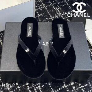 CHANEL Flip-flop sandals